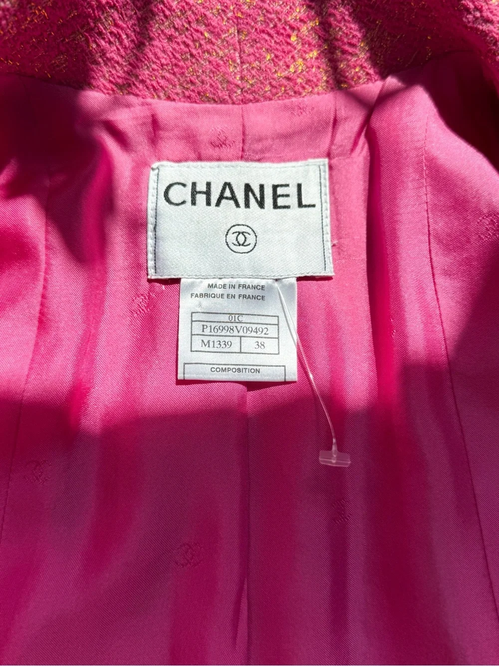 Vintage Chanel Fuchsia & Gold Metallic Skirt Suit | 2001 Cruise Collection